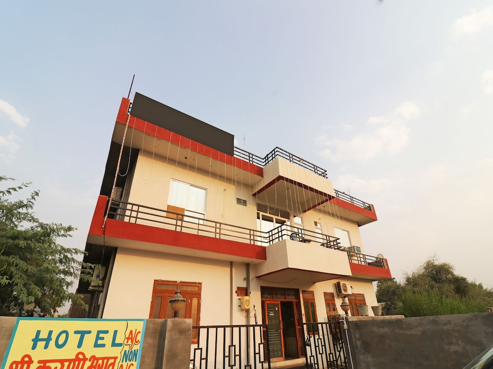 OYO 22644 Bhagat Palace - last minute hotel in Deshnoke