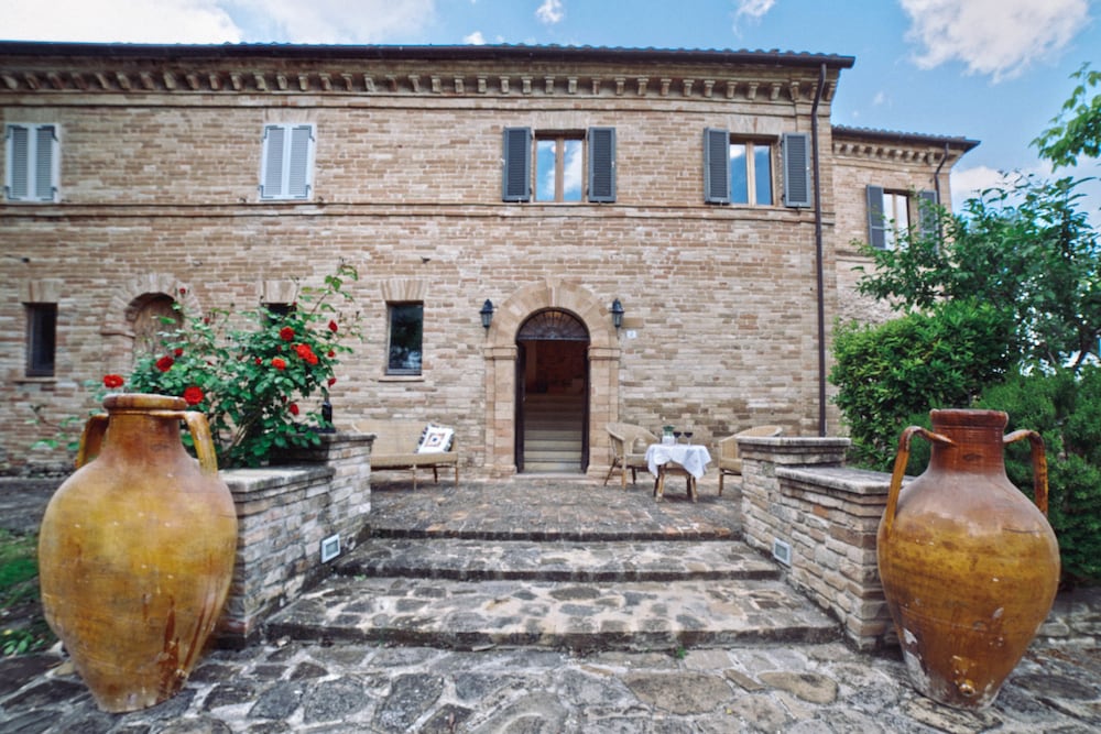 Borgo Acque Romane - carbon neutral hotel in Servigliano