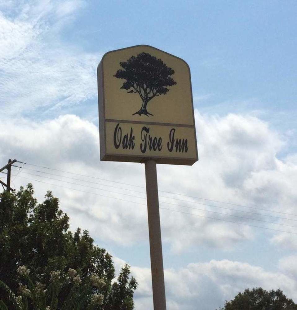 Best Western Oak Tree Inn - photo 5