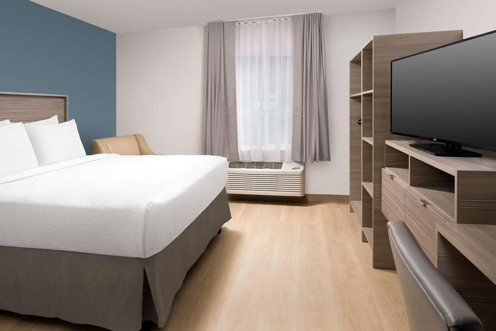 WoodSpring Suites Seattle Redmond - photo 7
