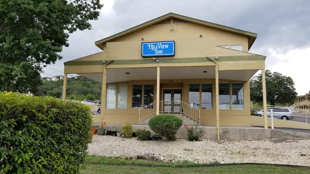 HillView Inn - photo 40