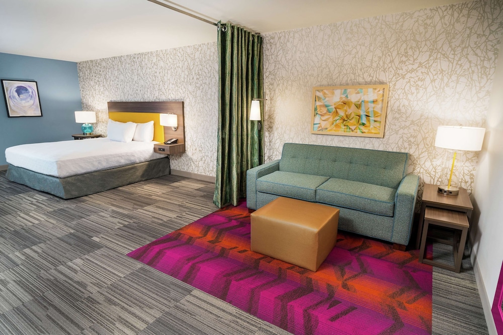Home2 Suites by Hilton San Antonio at the Rim - photo 21