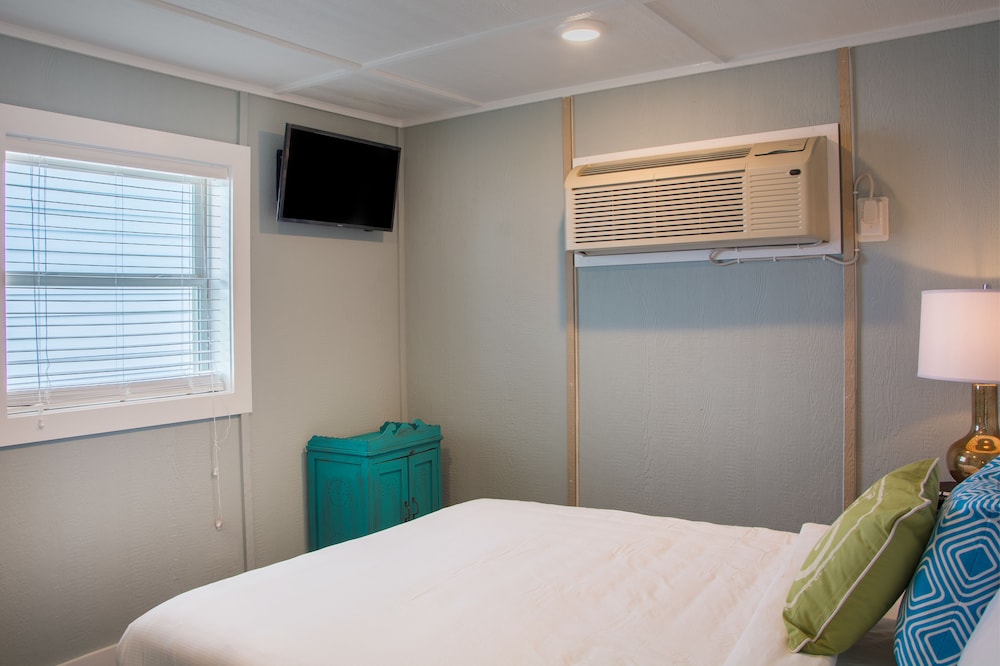 See Sea Motel - photo 8