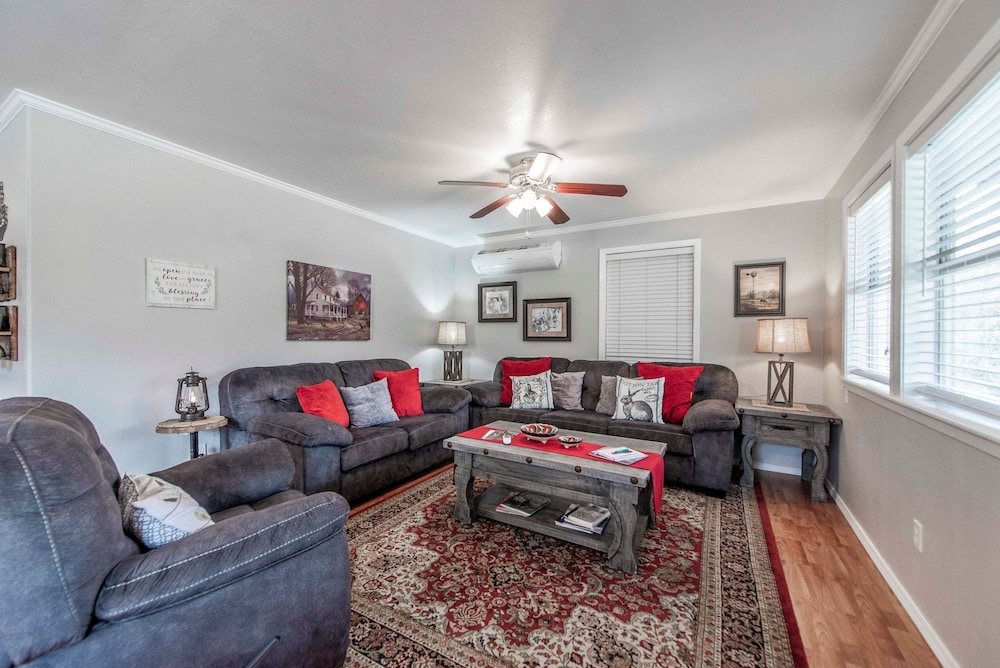 Songbird Haven Cozy Country Getaway — Waco