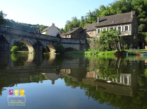 Les Trois Hiboux — hotel in Crespin