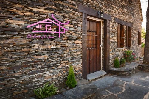 El Olmo y la Jara — hotel in Majaelrayo