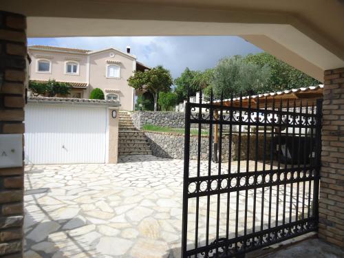 Villa Marina — 4-Star Luxury Hotel in Acharavi, Greece