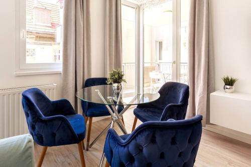 Akácfa 26 Downtown Apartment Free Parking Self Check In — 4-Star Luxury Hotel in Budapest, Hungary