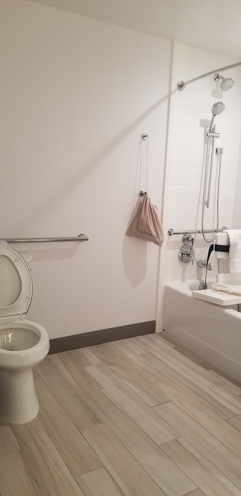 Hilton Garden Inn Colorado Springs Downtown - photo 87
