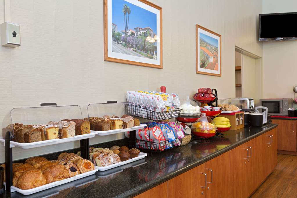 Ramada by Wyndham Santa Barbara - photo 23