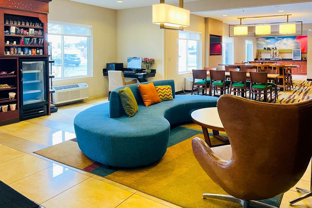 Comfort Inn & Suites Olathe Kansas City - photo 10