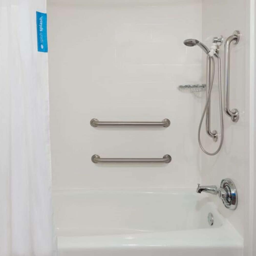 Hampton Inn Atlanta Perimeter Center - photo 17