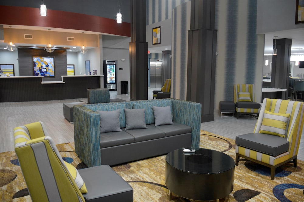 Del Mar Airport Inn & Suites - photo 4