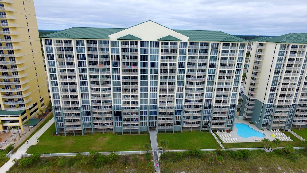 Long Beach Resort by Funquest Properties - featured photo