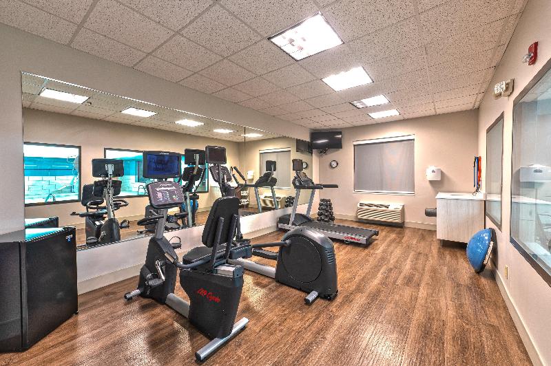 Holiday Inn Express Hotel & Suites Goshen by IHG - photo 30
