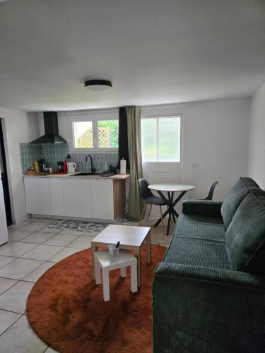 Studio 1 Independant Proche Paris — hotel in Epinay-Sur-Seine