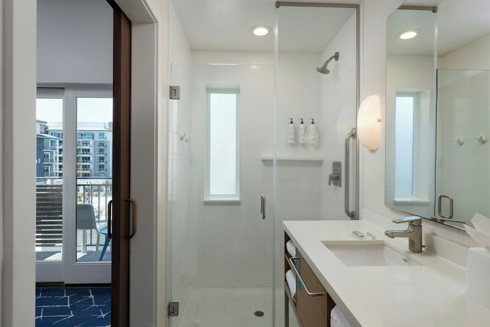 SpringHill Suites by Marriott Oceanside Beach - photo 11