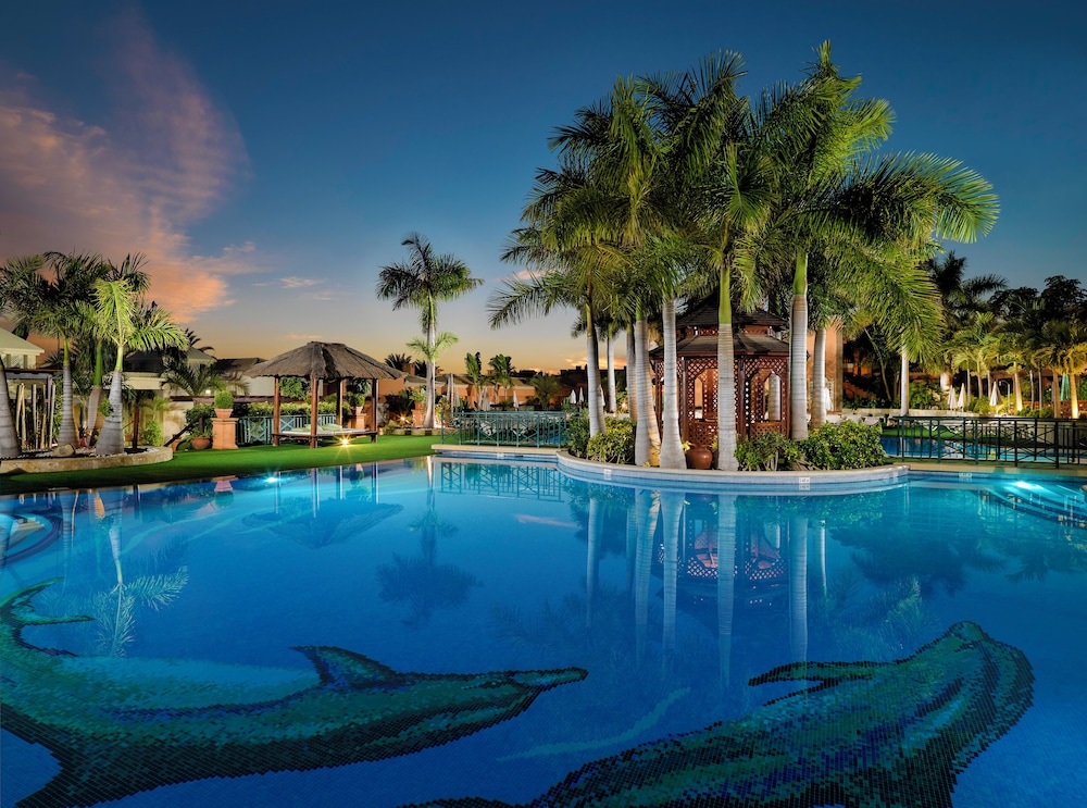 Green Garden Eco Resort & Villas - carbon neutral hotel in Arona