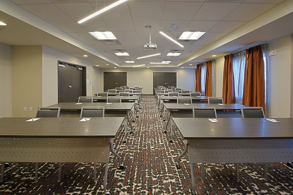 Staybridge Suites Little Rock Medical Center by IHG - photo 33