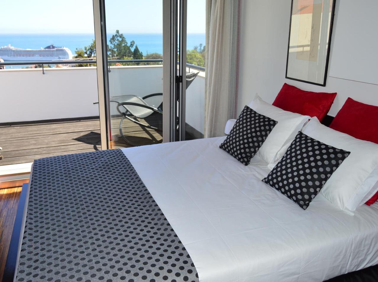 Vista Dos Arrifes - carbon neutral hotel in Funchal