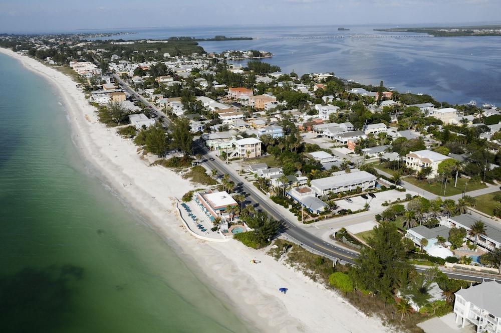 The Beach Club at Anna Maria by RVA in Bradenton Beach, United States