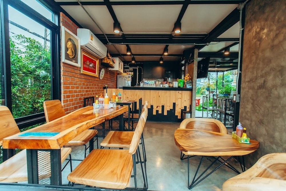 Mawadee Island Resort in Cha-Am, Thailand