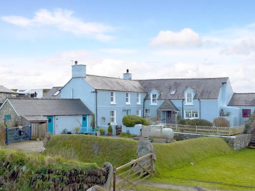 Puffin Cottage — 4-Star Luxury Hotel in Haverfordwest, United Kingdom