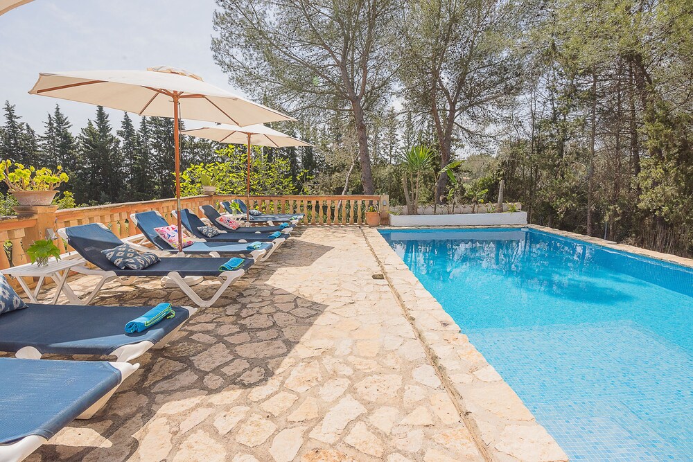 Villa El Pinar — 4-Star Luxury Hotel in Algaida, Spain