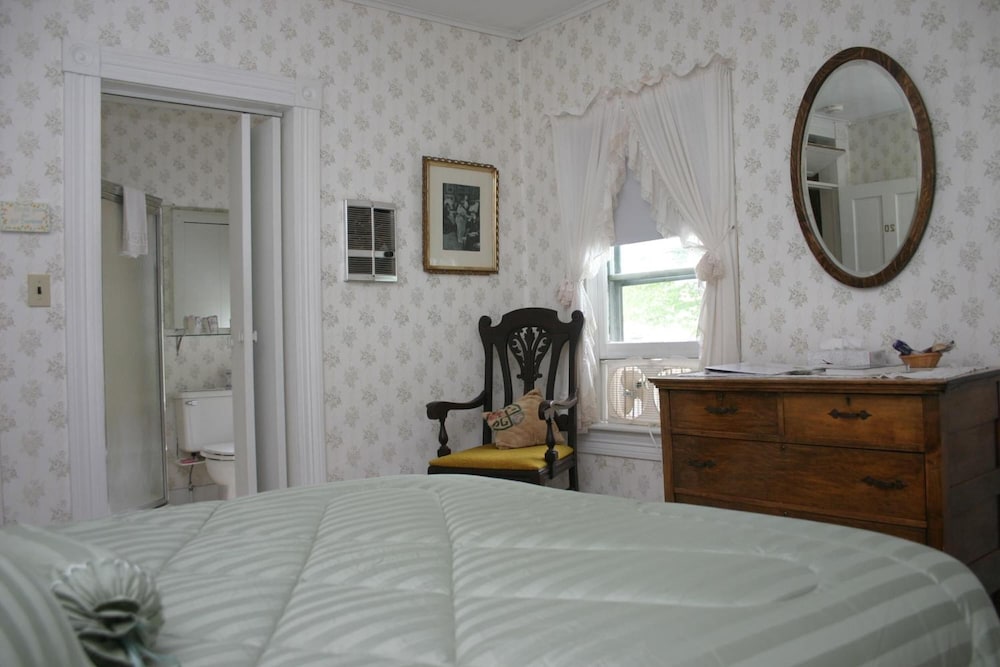 The Inn at Starlight Lake - photo 21