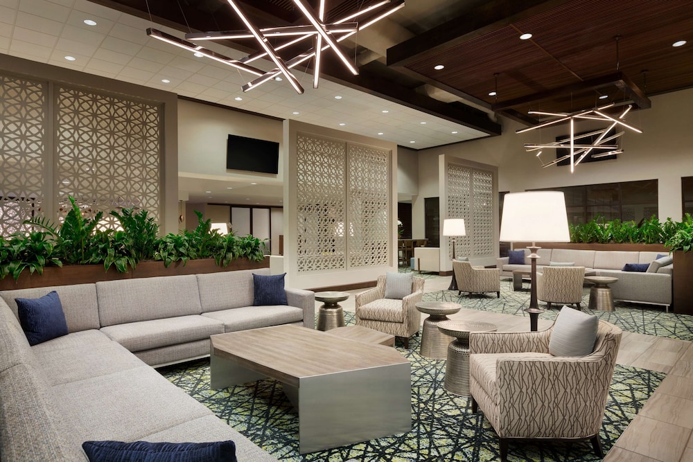 Embassy Suites by Hilton San Antonio Brooks Hotel & Spa - photo 3