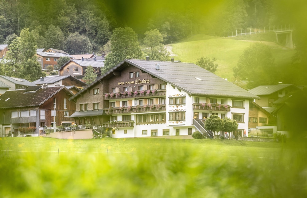 Hotel Elisabeth — hotel in Schoppernau
