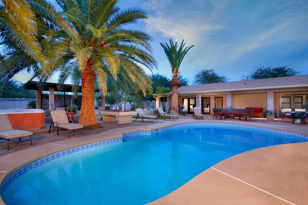 AZ Oasis Heated Pool & Spa Sport Court & Putting Greens Pool Table & Games Scottsdale - photo 14