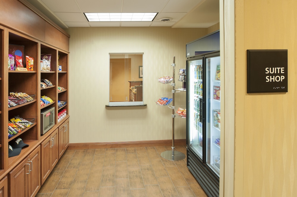 Hampton Inn Macomb - photo 41