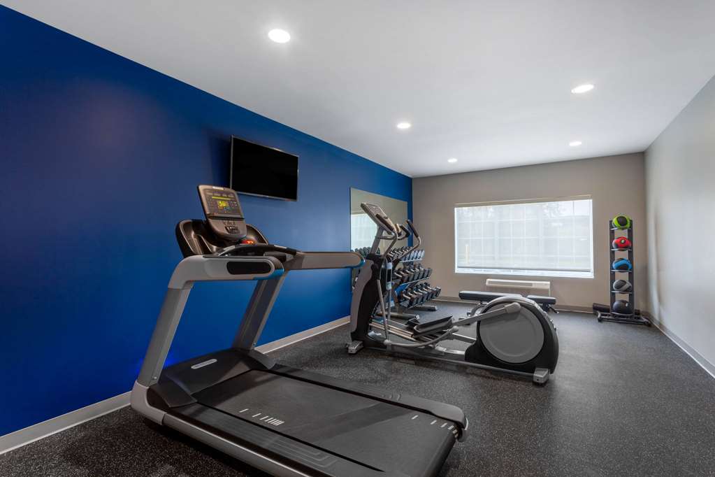 Microtel Inn & Suites by Wyndham Amsterdam - photo 17