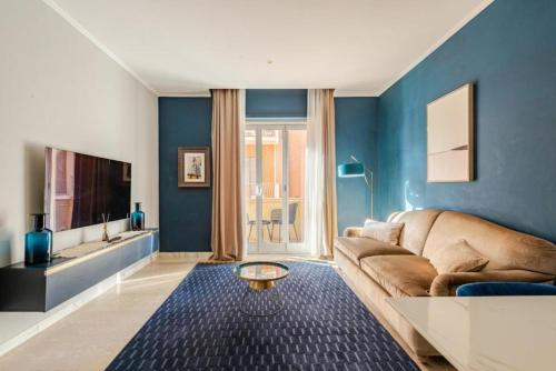 Elegant Home San Pietro Vicino Alla Metro — 4-Star Luxury Hotel in Rome, Italy