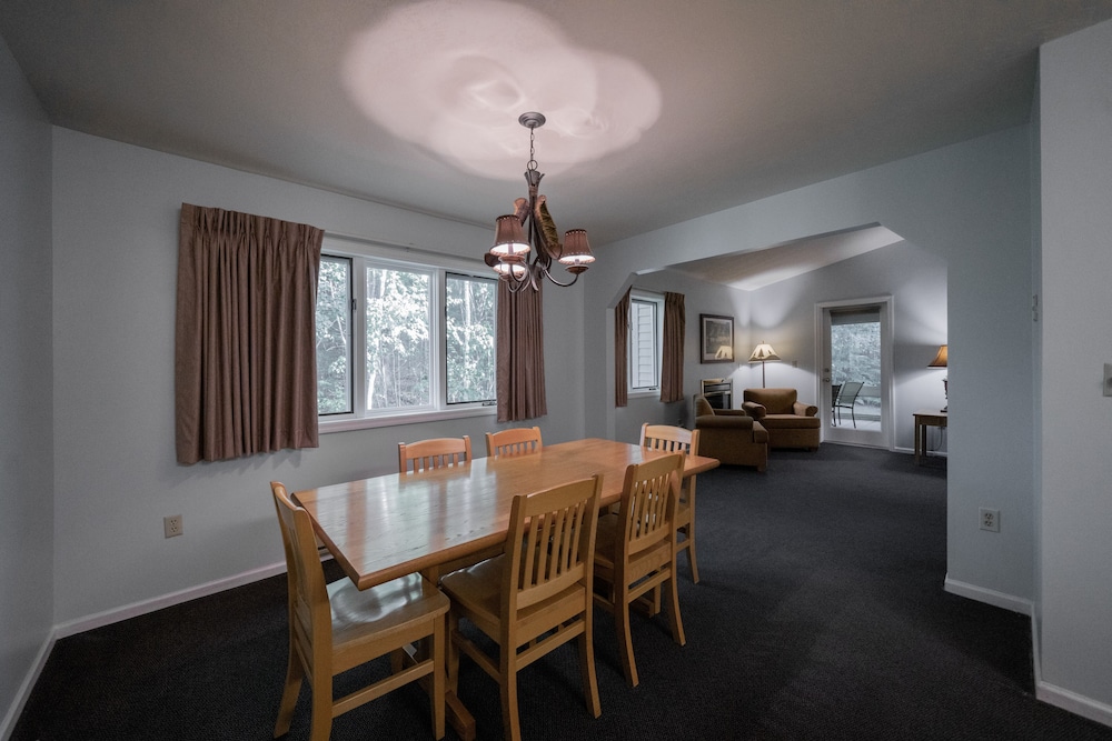 Telemark Northwoods Lodging - photo 33
