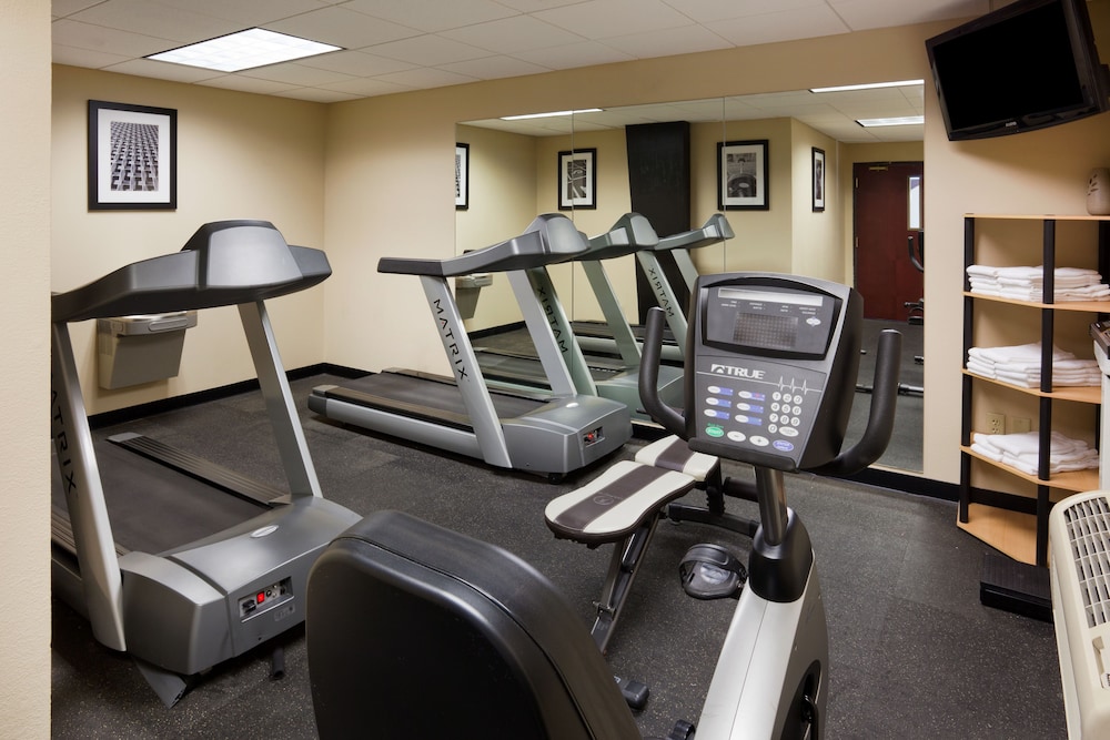 Holiday Inn Express & Suites Aberdeen by IHG - photo 23
