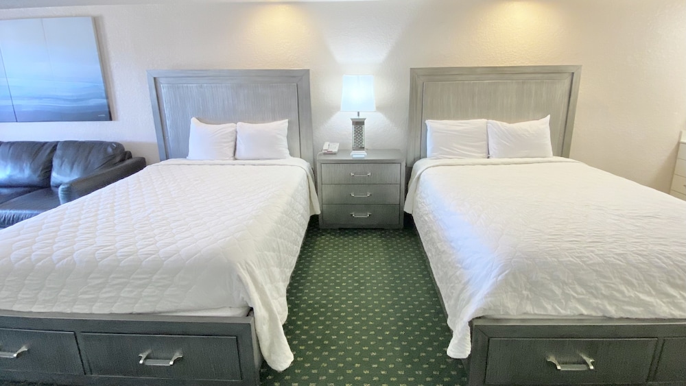Royal Inn Hotel - photo 11
