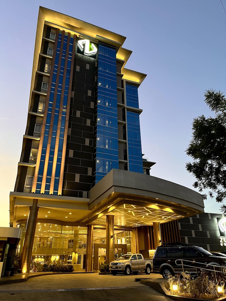 Zuri Hotel - carbon neutral hotel in Iloilo
