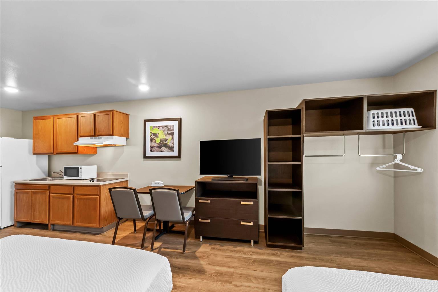 WoodSpring Suites San Antonio South - photo 21