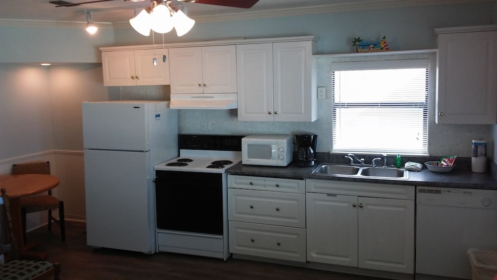 Pineapple Villas on Laguna Beach - photo 107