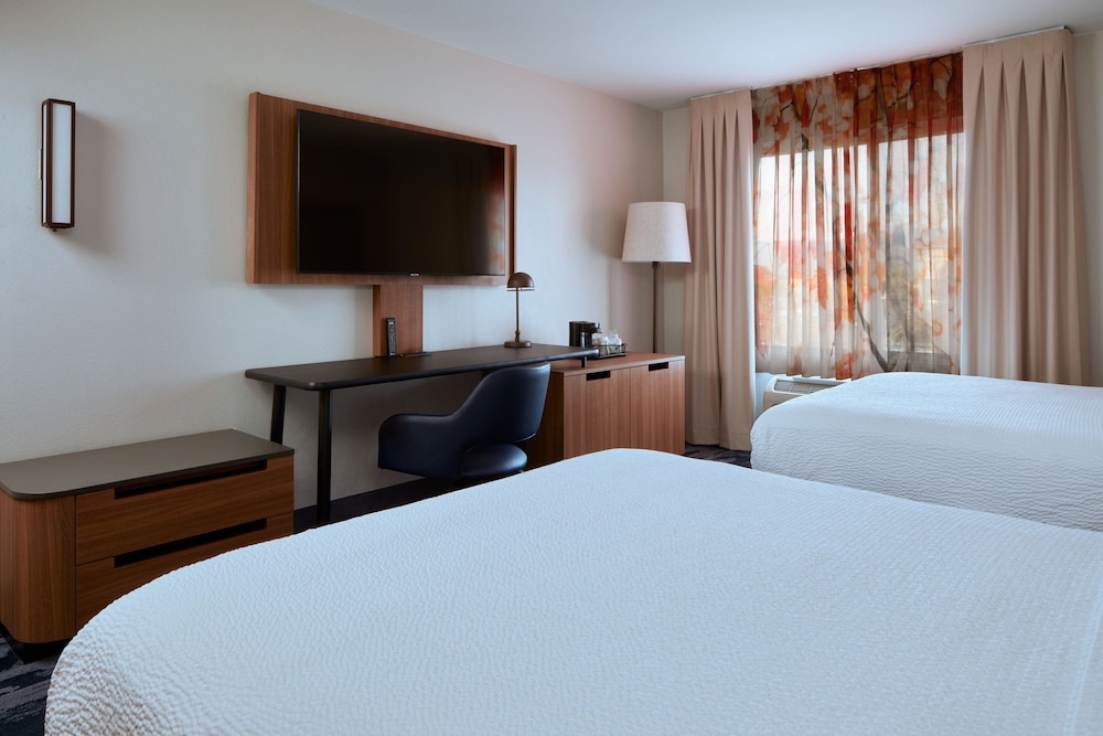 Fairfield Inn and Suites by Marriott San Bernardino - photo 11