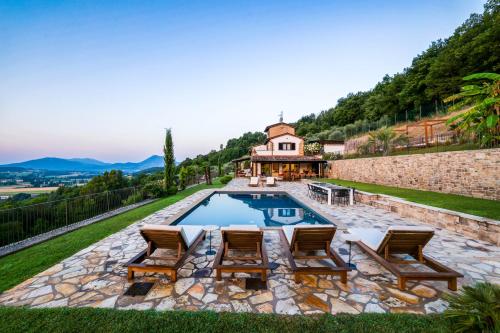 Villa Destino Italy Umbria Tuscany boarder — 4-Star Luxury Hotel in Montone, Italy