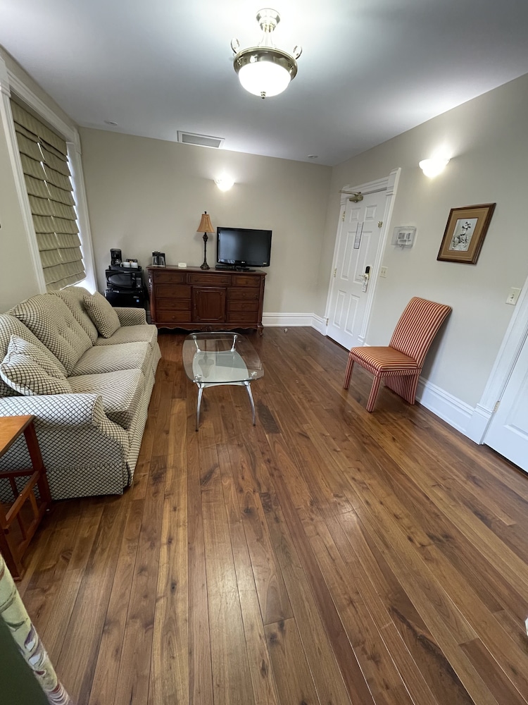 The Union Hotel - photo 13