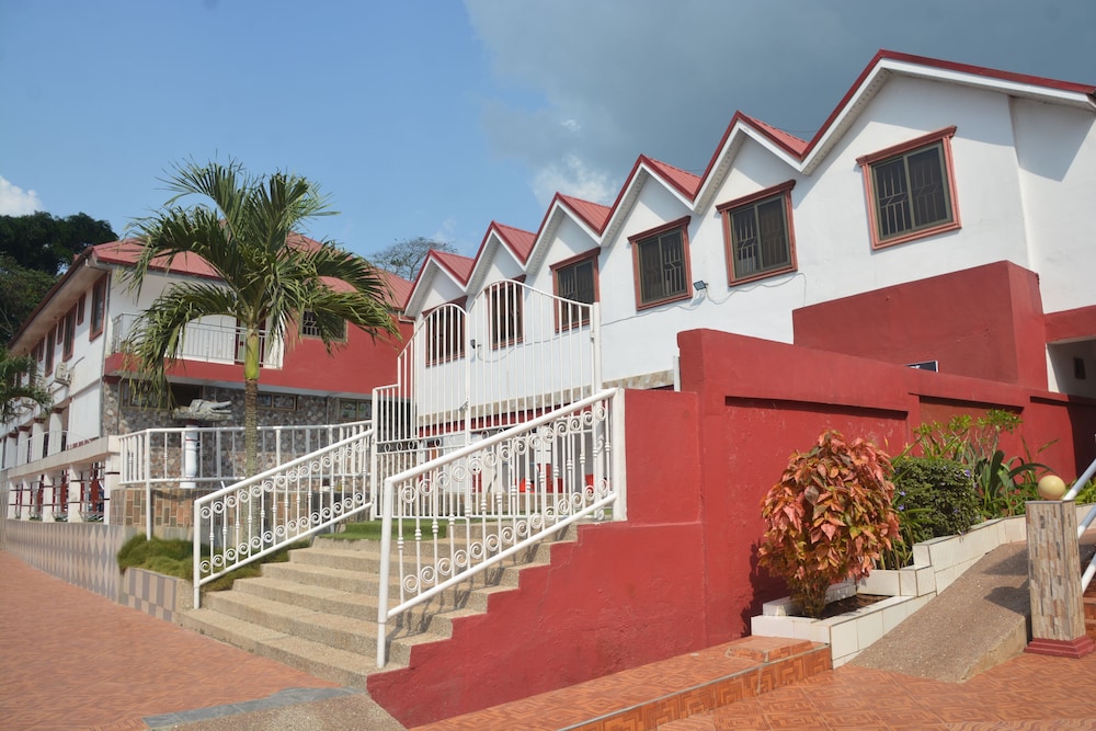 Royal Lee's Hotel - last minute hotel in Accra