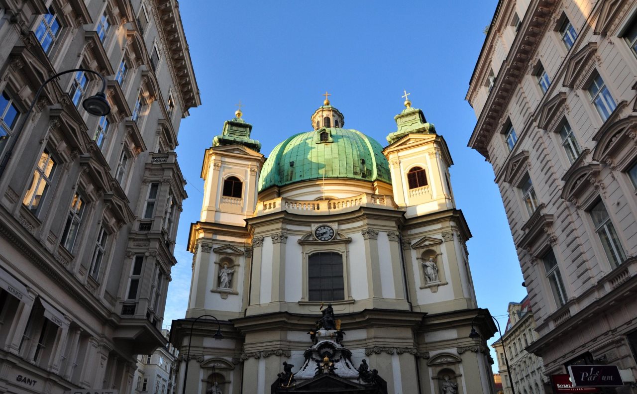 Im Palais Schwarzenberg — Vienna — photo 4