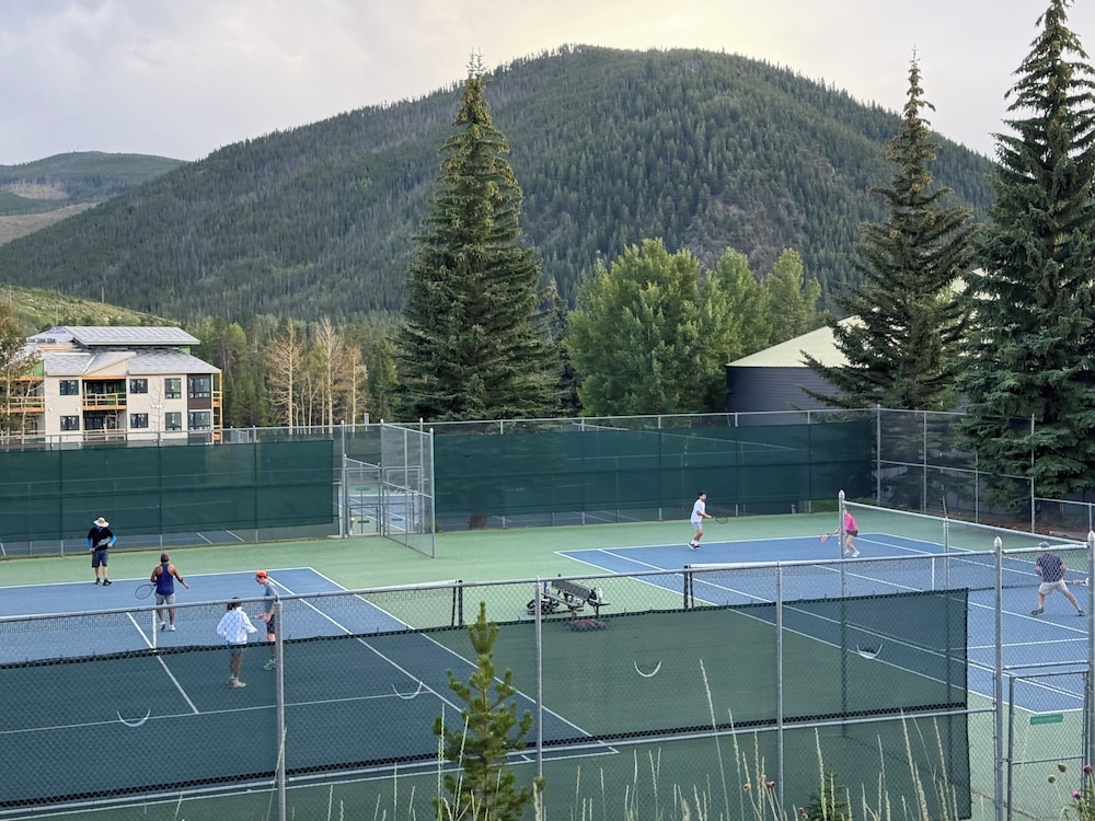 Tennis Townhomes 1326 - photo 58
