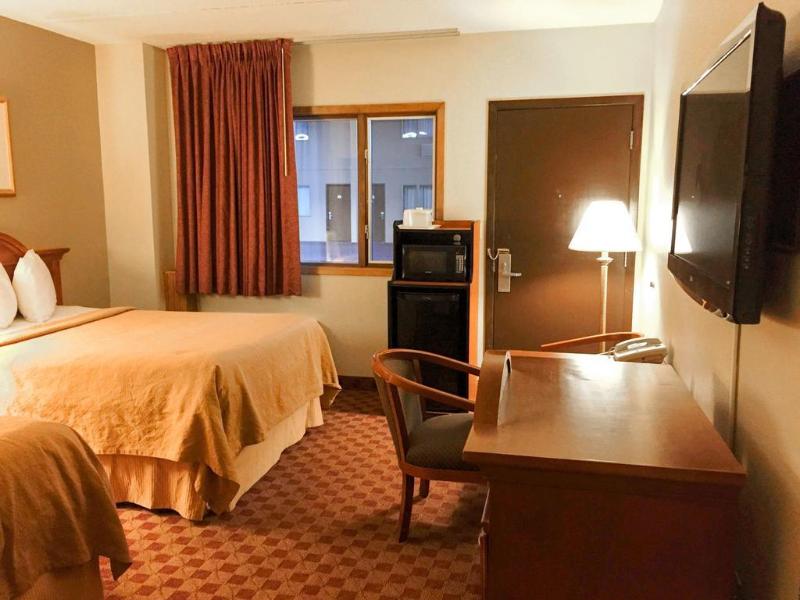 Badlands Inn & Suites - photo 13