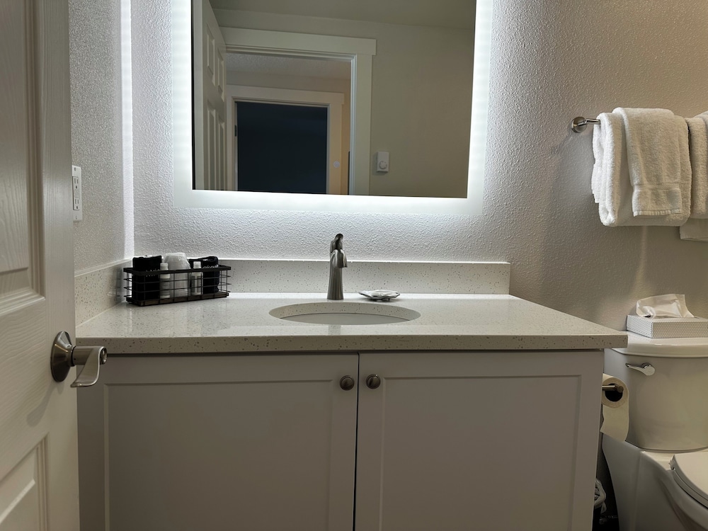 West Beach Suites - photo 110