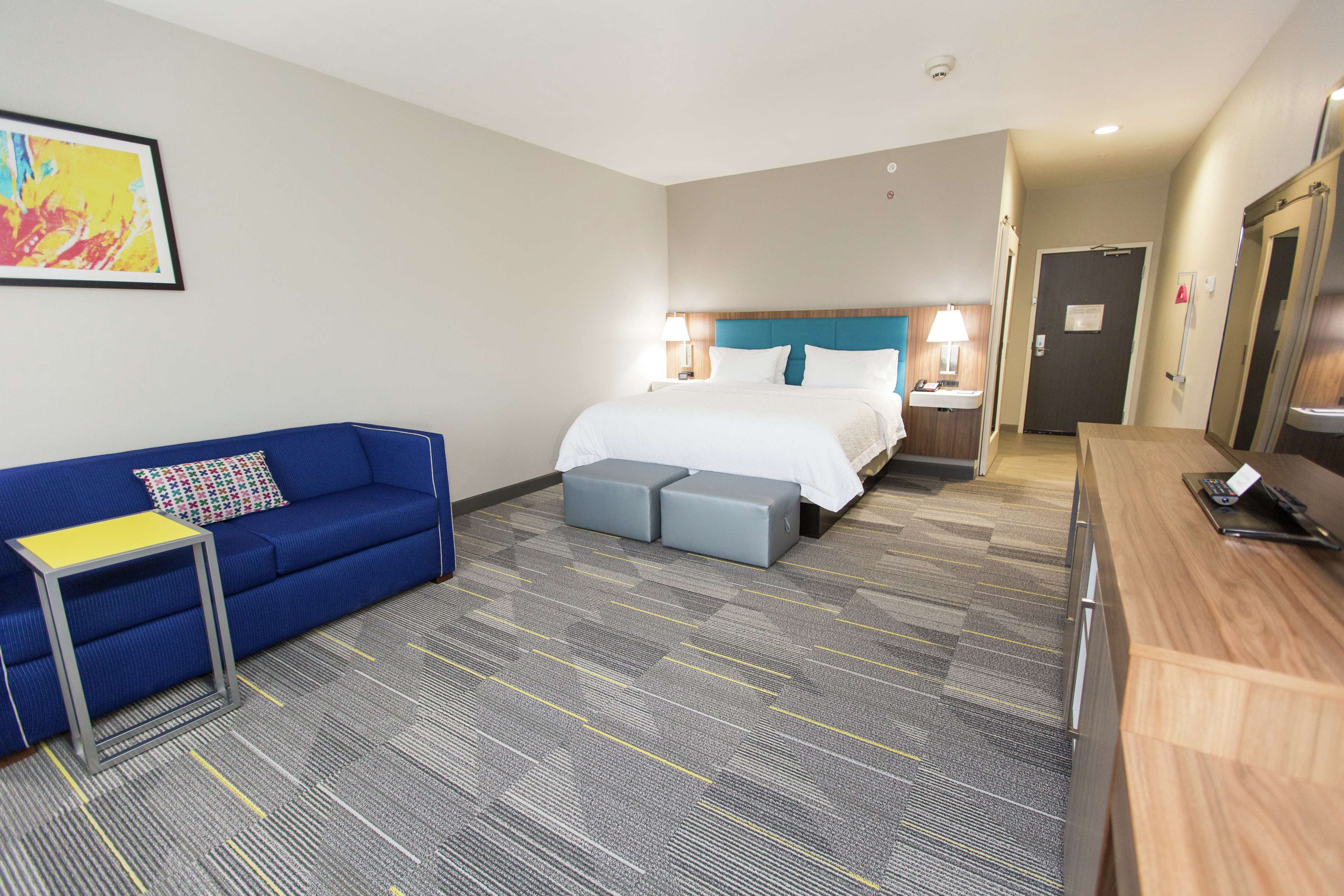 Hampton Inn Mustang - photo 29